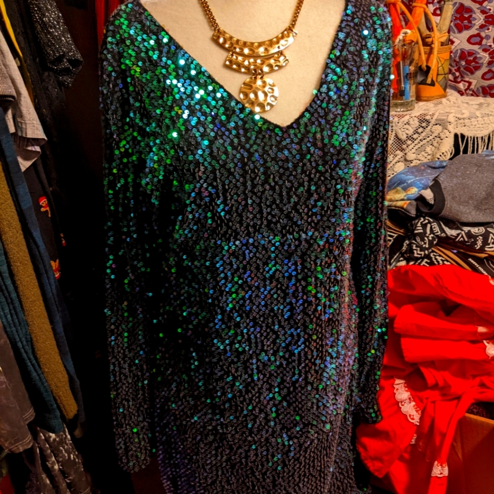 Longsleeve sequin party dress